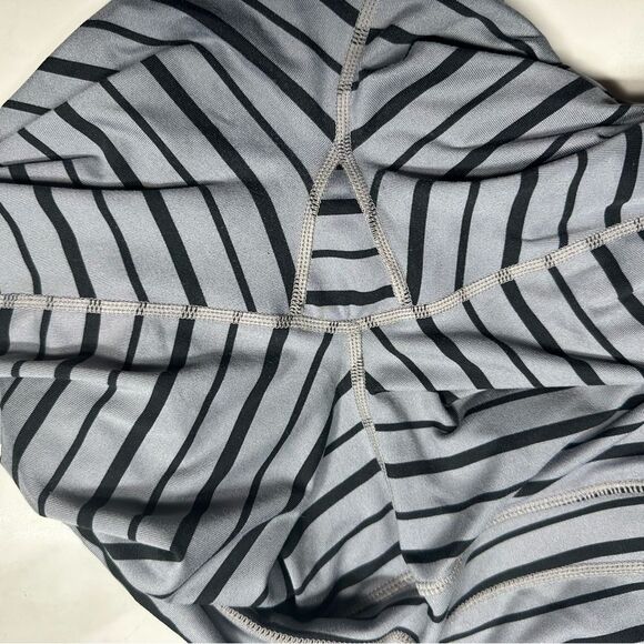 Athleta Relay Striped Leggings, Black & Gray, Size M, Running, Yoga, Athleisure - Picture 14 of 15